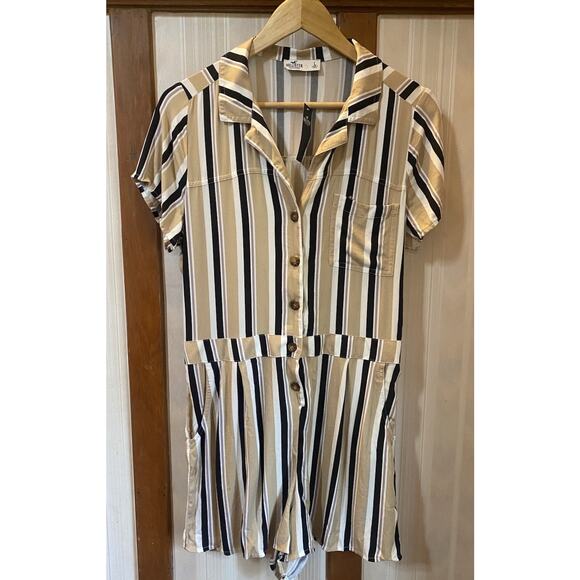 NWT Hollister Jumpsuit Romper Women’s Large Pockets Stripe Tan Black $50 - Picture 1 of 15